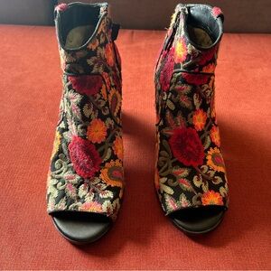 Crown Vintage Floral Embroidered Ankle Booties